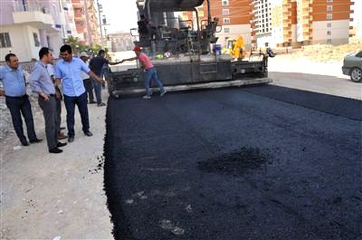 Batman Belediyesi Asfalt Çalışmalarını Sürüyor