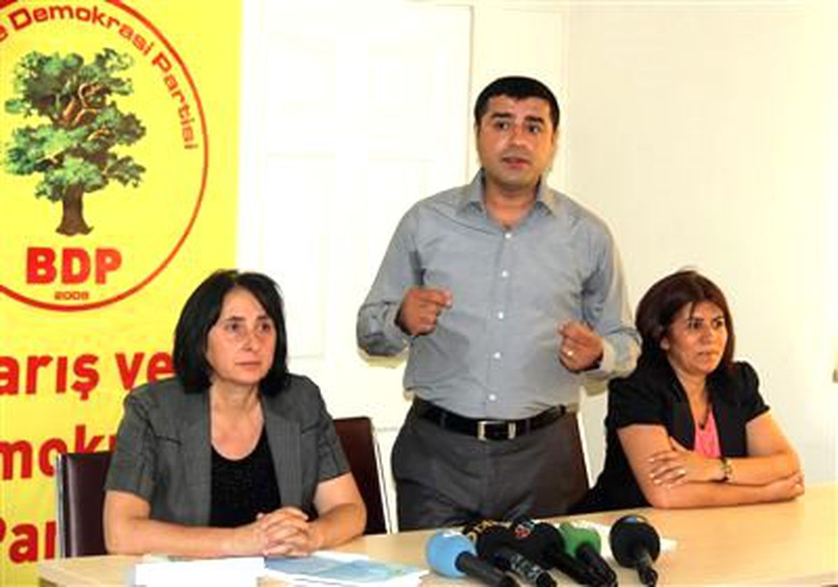 Kışkırtma Yüzünden Cenazeye Gelmemişler