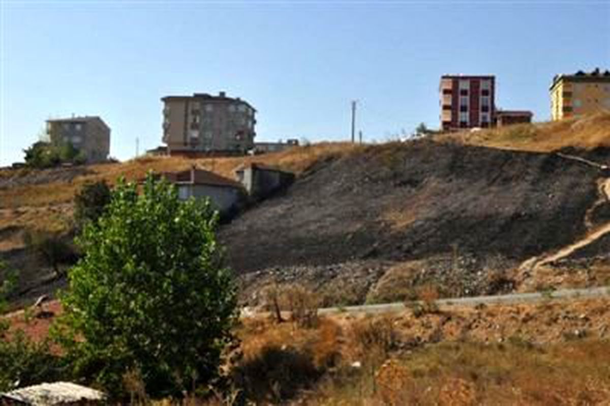 Çocukların Tutuşturduğu Otlar 3 Evi Yakıyordu