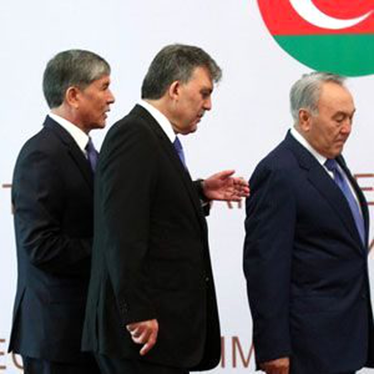 Cumhurbaşkanı Abdullah Gül, Zirvenin Düzenlendiği Kırgızistan\'ın Başkenti Bişkek\'teki Ala Arça...