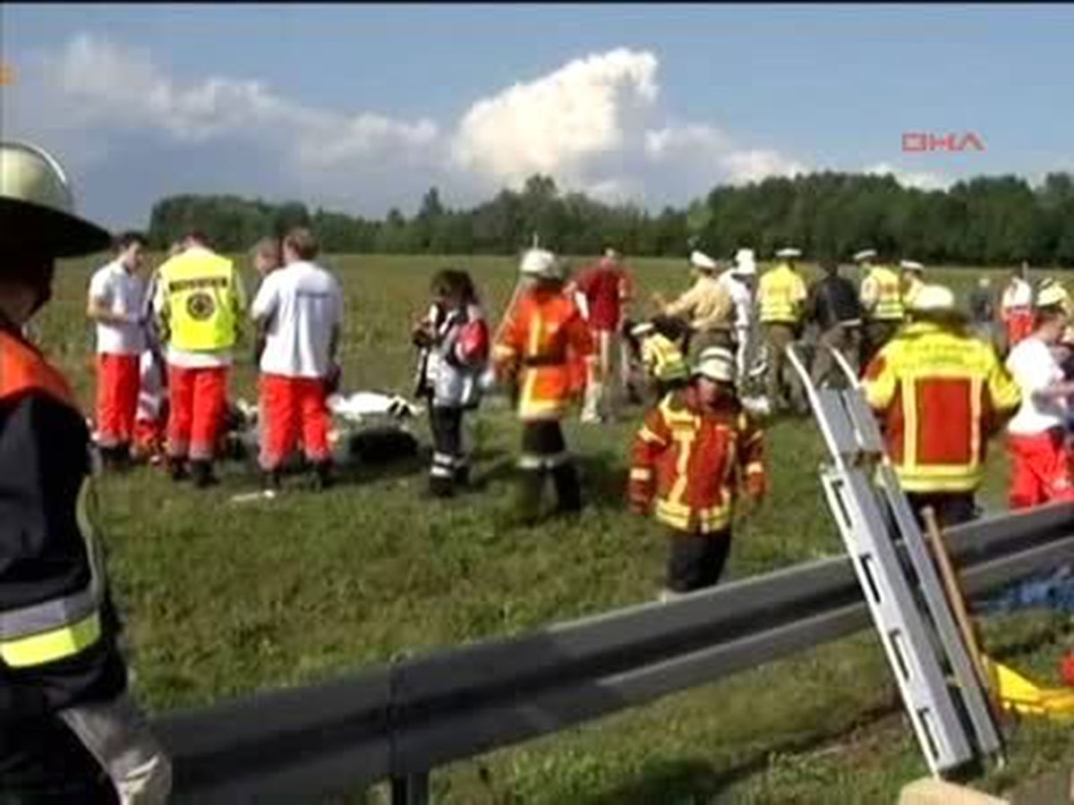 Otobanda Feci Kaza: 30 Çocuk Yaralı