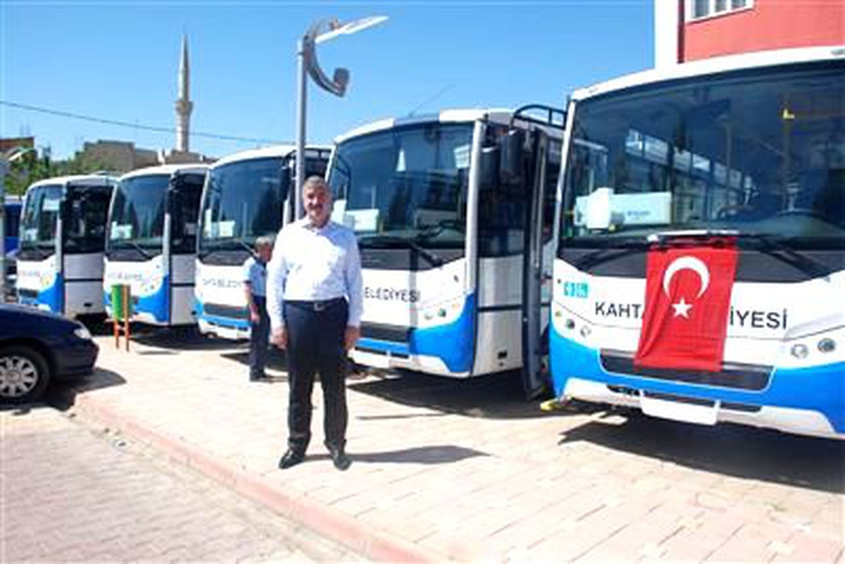 Kahta Belediyesi 5 Yeni Minibüs Aldı
