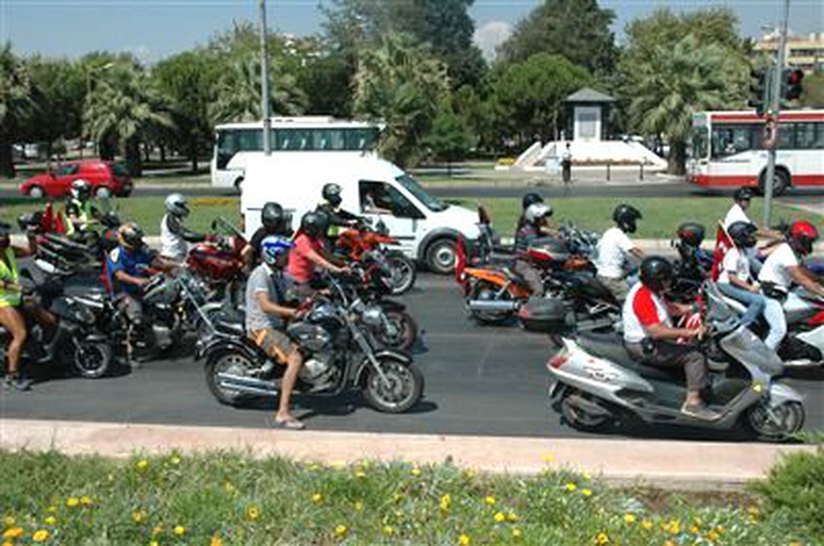 Karşıyaka\'da Motosiklet Festivali