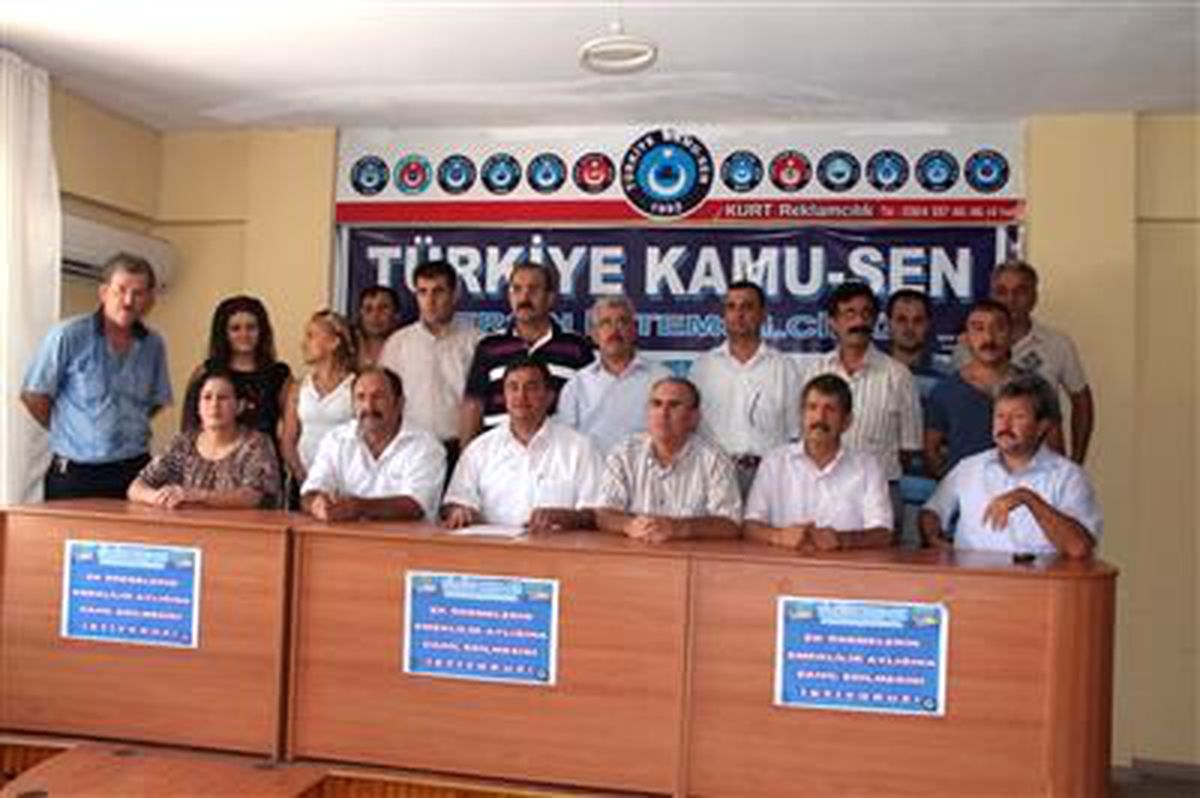 Mersin\'de Kamu-Sen\'den Teröre Tepki