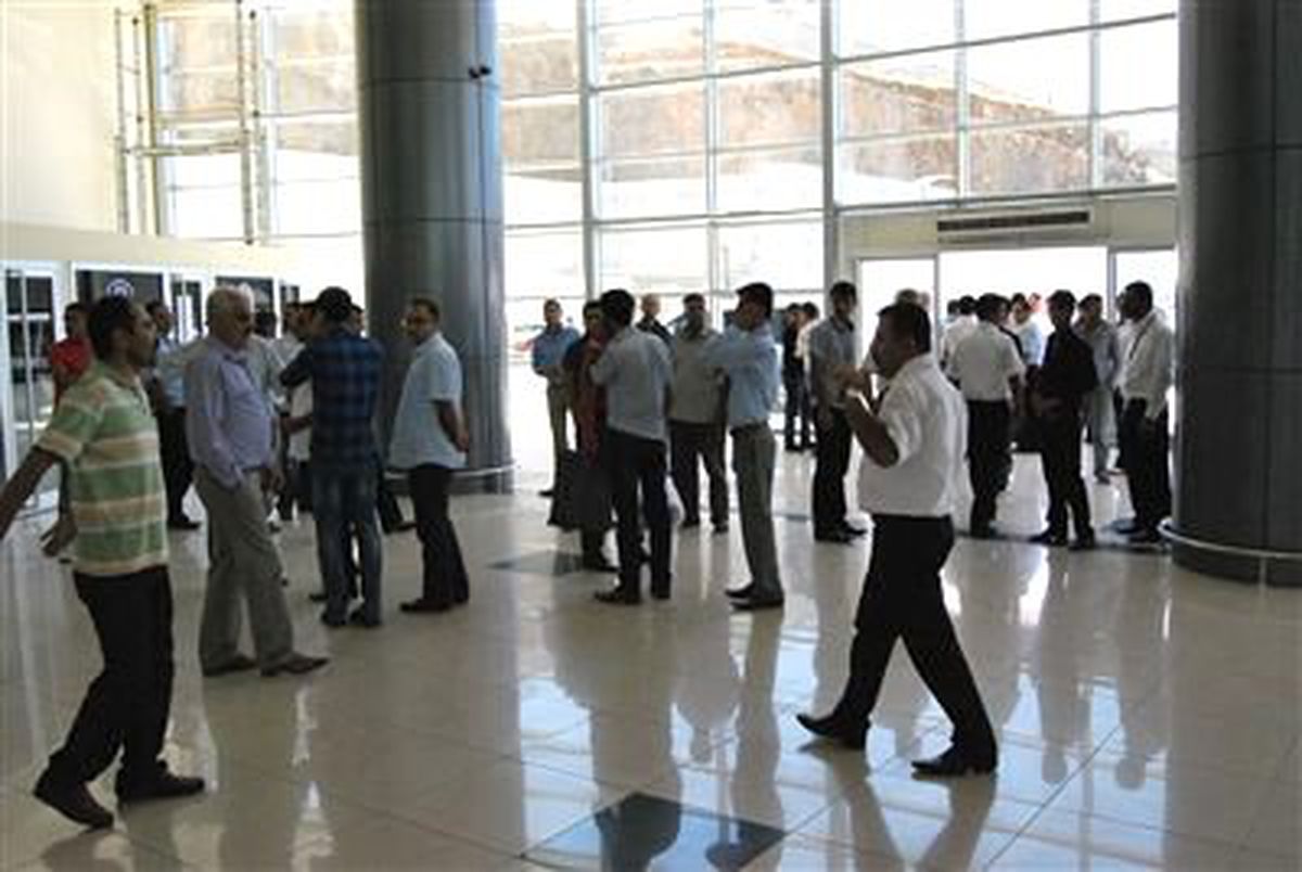 Şanlıurfa Otobüs Terminali\'nde Şüpheli Paket Paniği