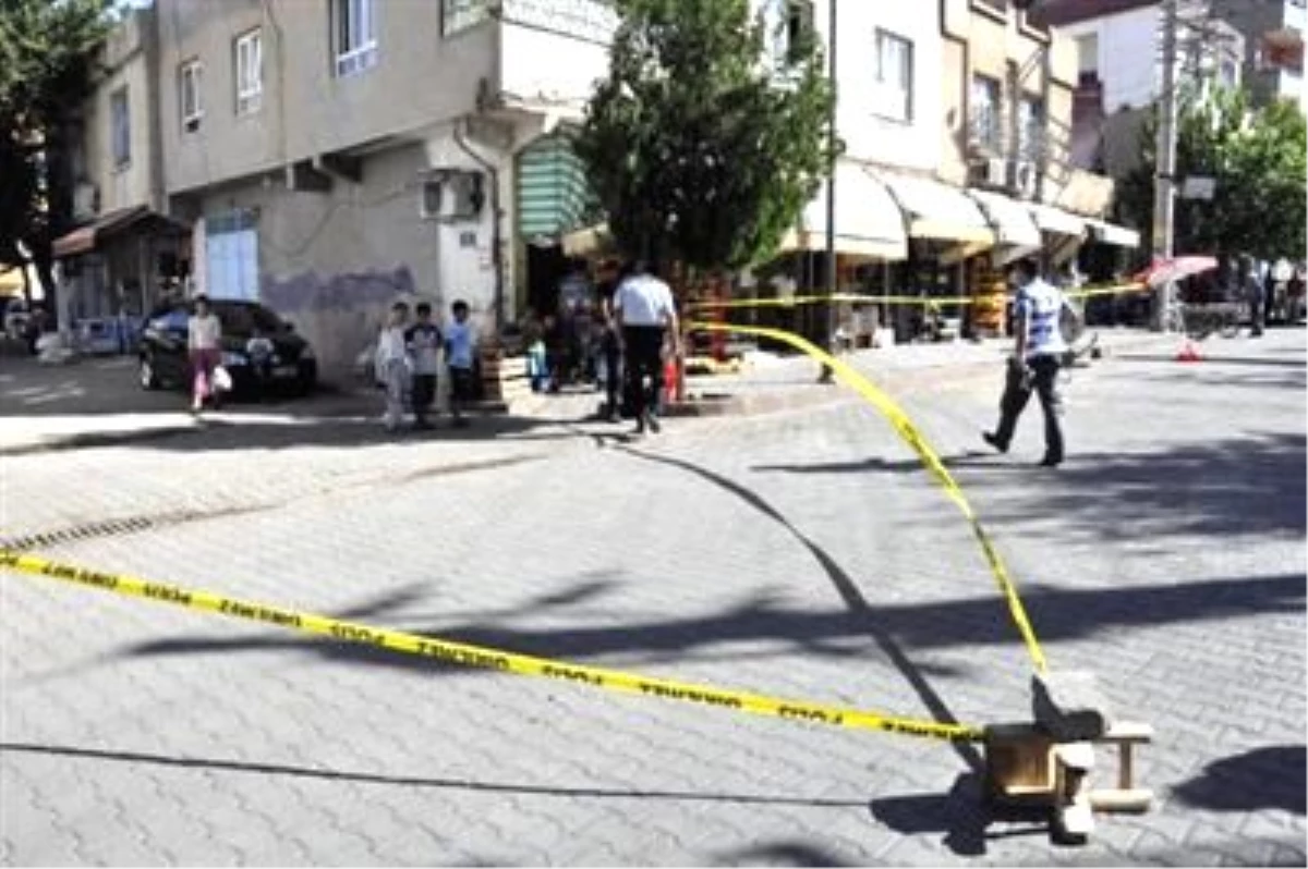 Sokak Ortasında Bacaklarından Vurulan 2 Kuzen Yaralandı
