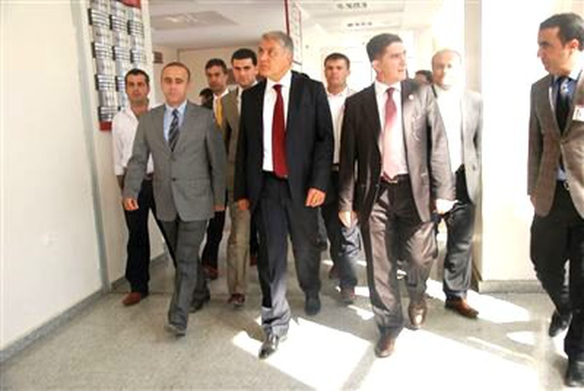 Vali Tekinarslan Patnos'ta İncelemelerde Bulundu