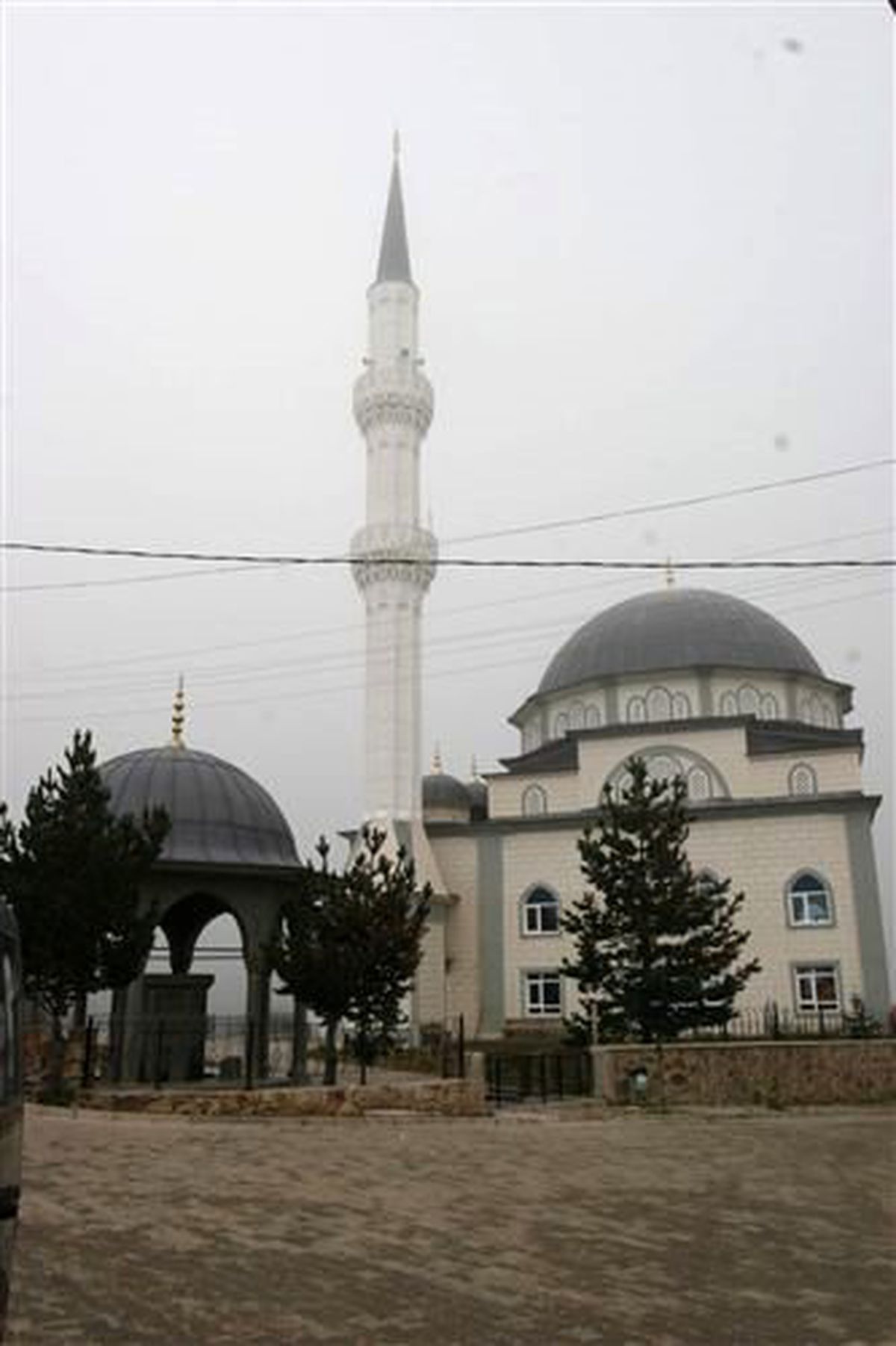 Yaylada Bin Kişilik Cami