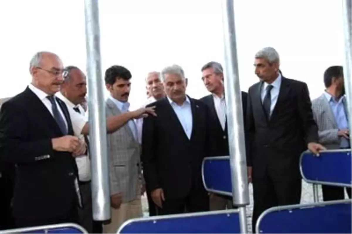 "Öfke Gelir Göz Kızarır, Öfke Gider Yüz Kızarır"