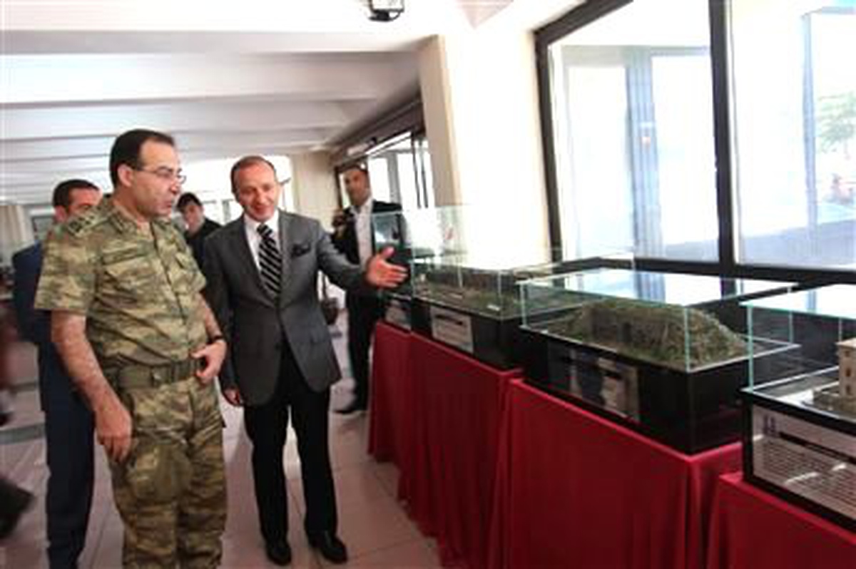 9. Kolordu Komutanlığı\'na Atanan Başoğlu\'ndan Küçükler\'e İade-i Ziyaret