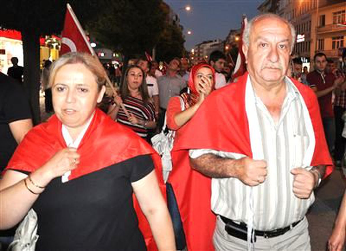 Bolulular, Şehitler İçin Yürüdü