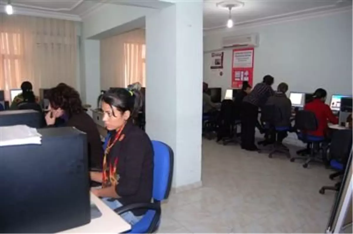 Diyarbakır\'da Kadınların Eğitim Zaferi