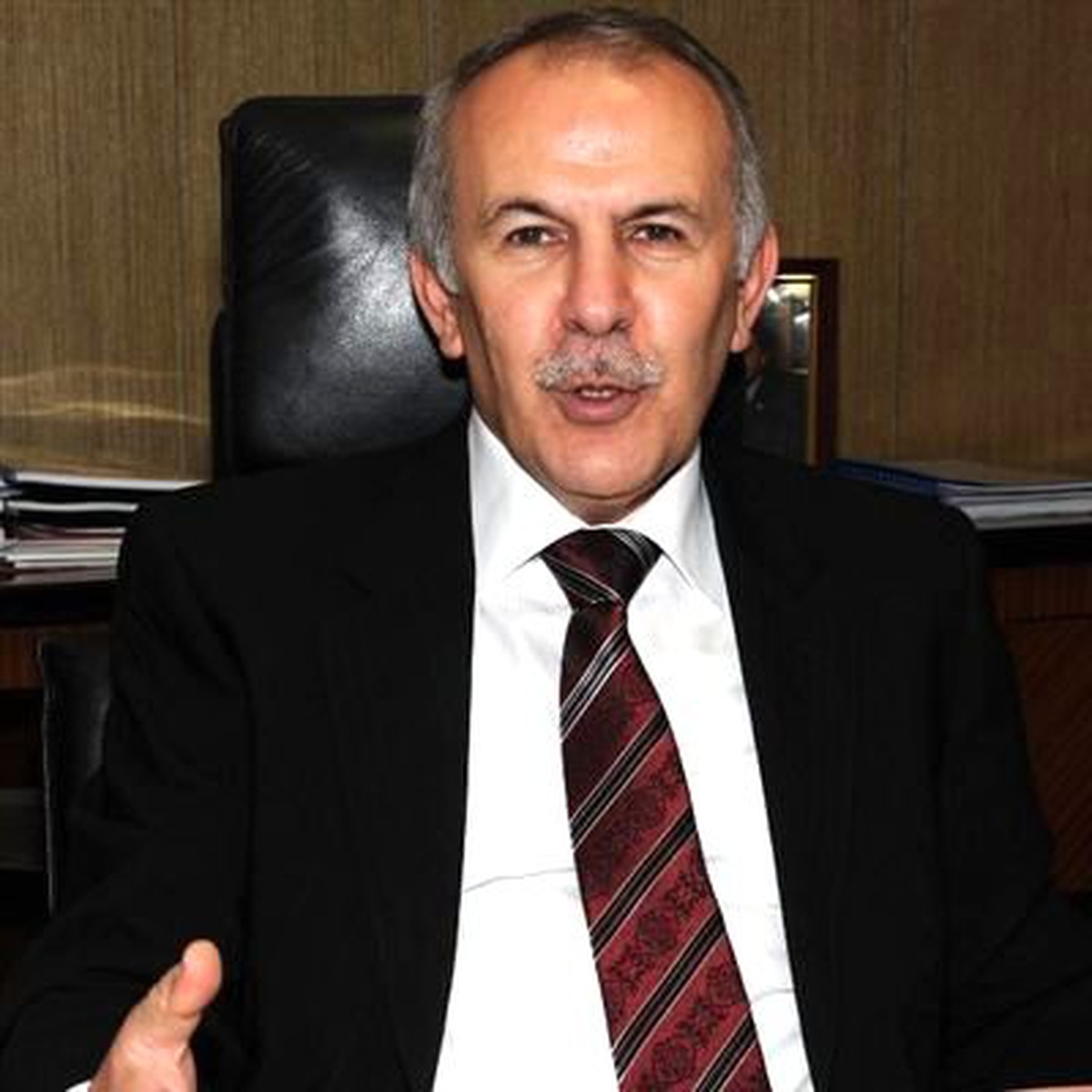 Gaziantep Valisi Erdal Ata, Gaziantep\'teki Patlamaya İlişkin Olarak, "Bu Olayın Arkasında PKK Var."