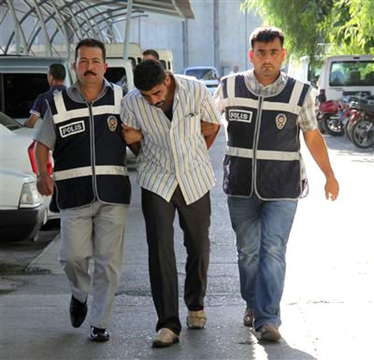 Hastane Hastane Dolaşıp Lcd Televizyon Çaldı