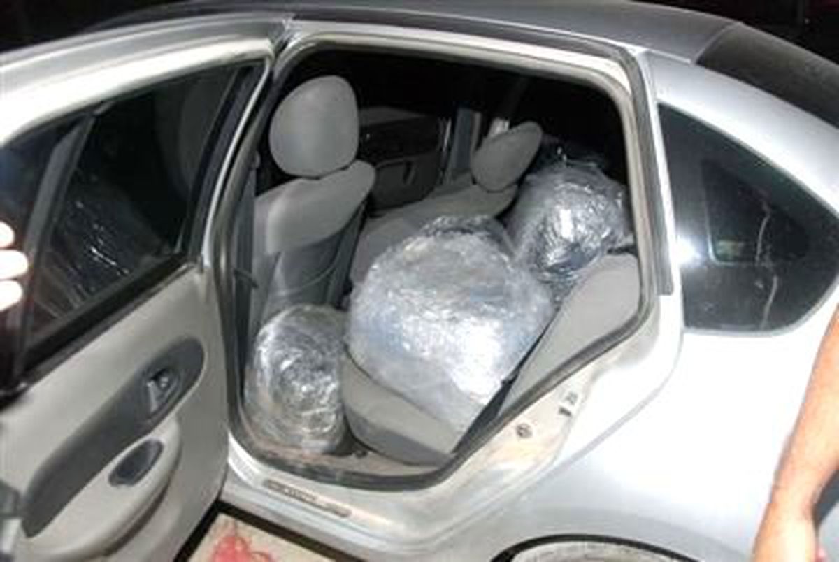 İzmir\'de 85 Kilo Esrar Ele Geçirildi