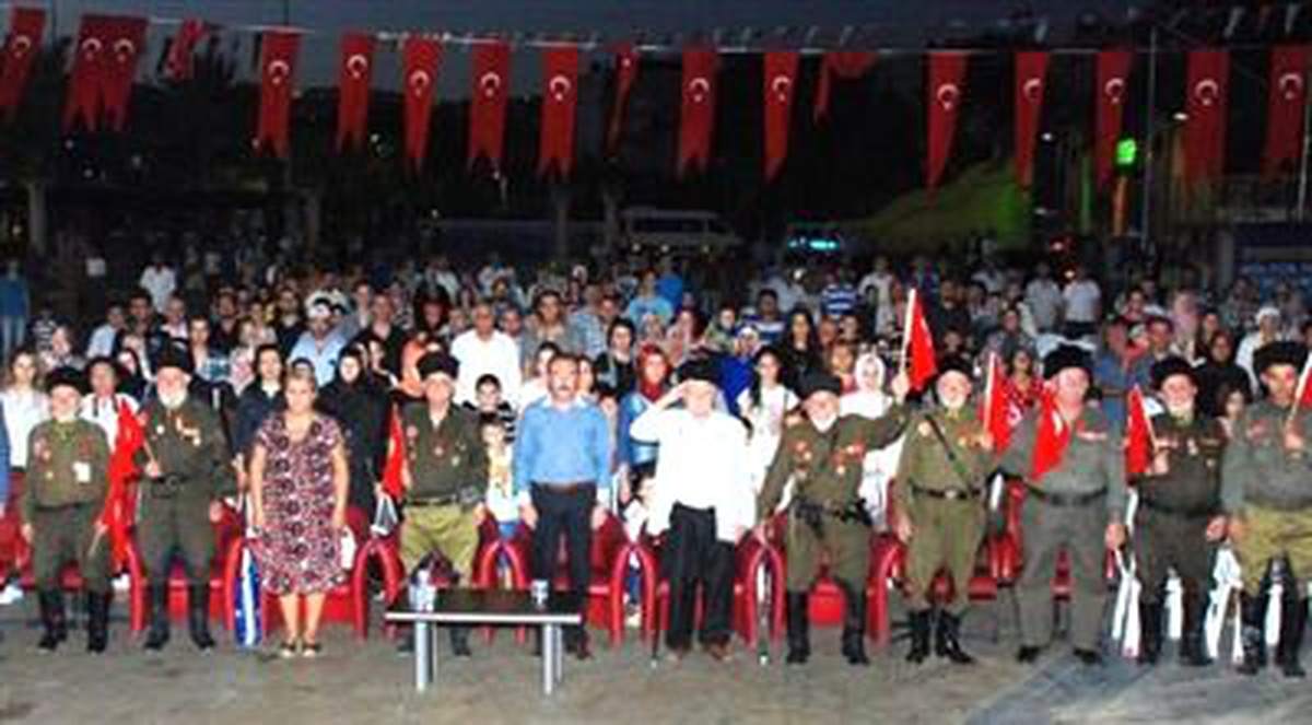 Kocaelili Gençler Coşkuyla Askere Uğurlandı