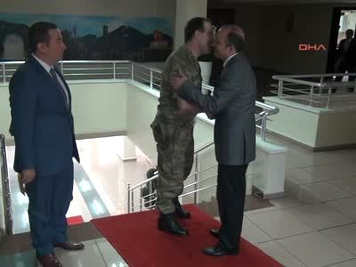 Korgeneral Başoğlu\'ndan Başkan Küçükler\'e İadeyi Ziyaret