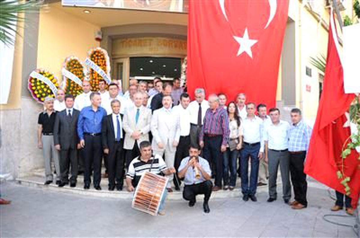 Manisa\'da Kuru Üzüm Sezonu Açıldı
