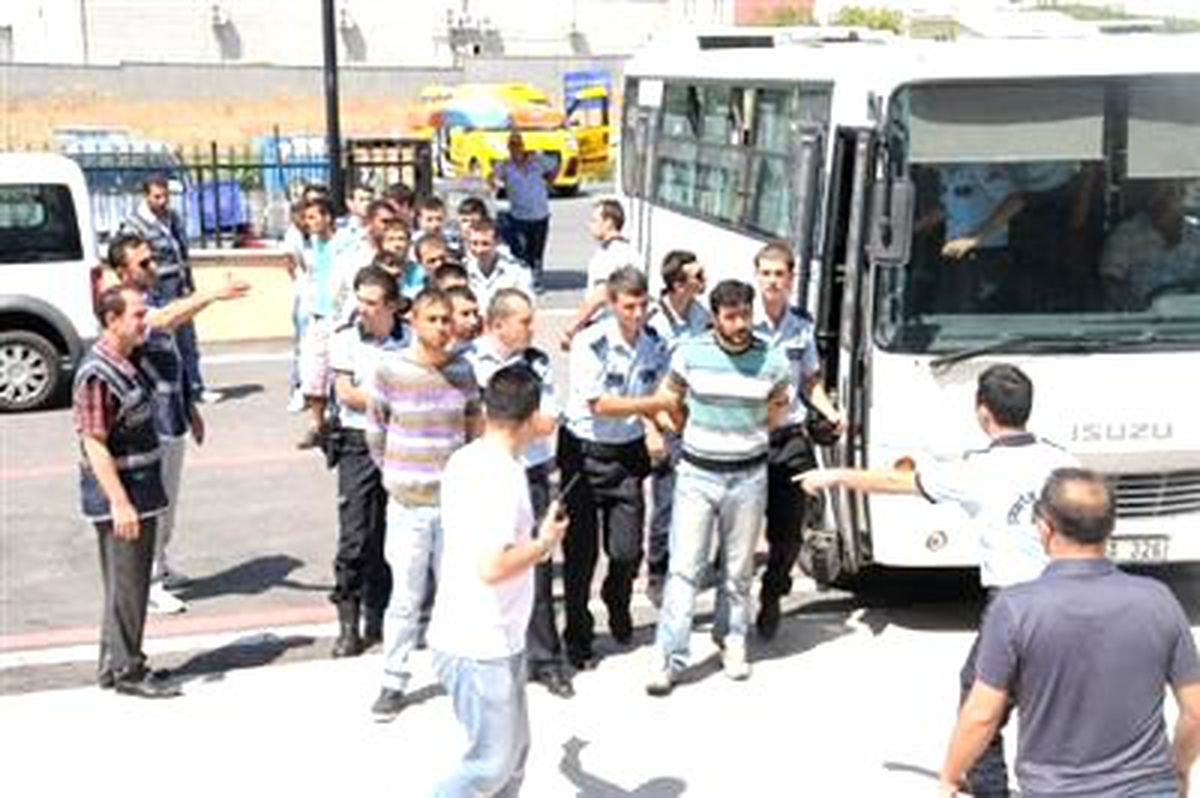 Polise Linç Girişiminde Bulunanlar Serbest