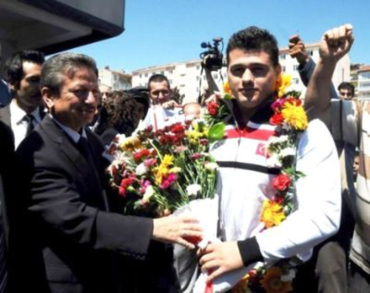 Rıza Kayaalp: "Madalyaları Ufak Tefek Hatalarla Kaybettik"