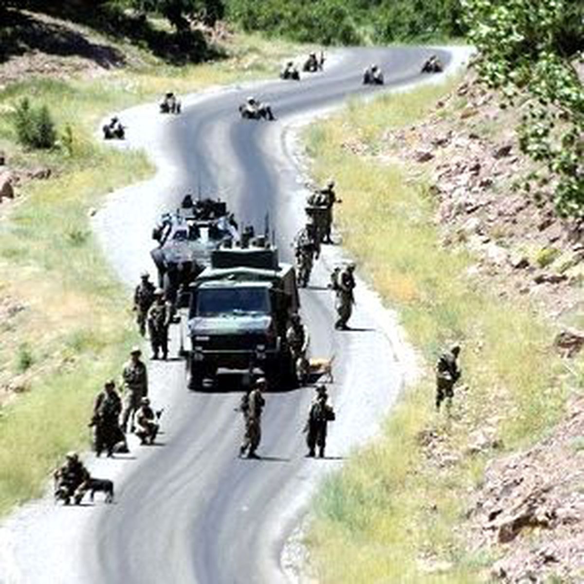 Şemdinli\'de 5 PKK\'lı Öldürüldü