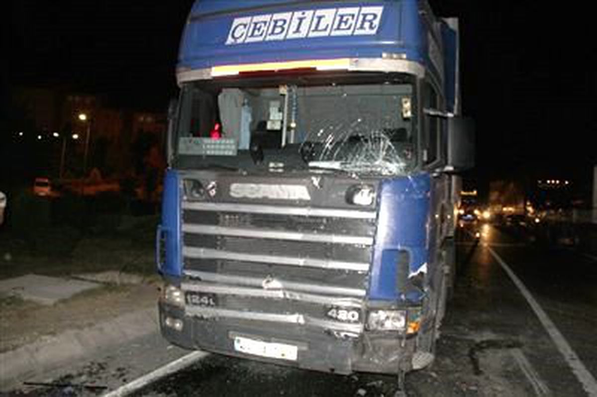 Tır Dehşeti: 8 Yaralı