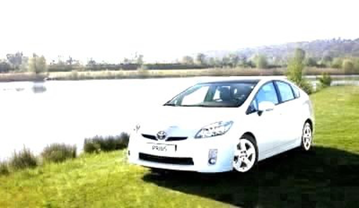 Toyota Prius\'a 5 Yıldız!