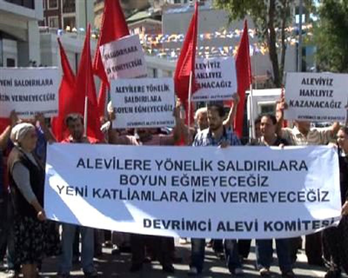 AK Parti İl Binası Önünde Protesto