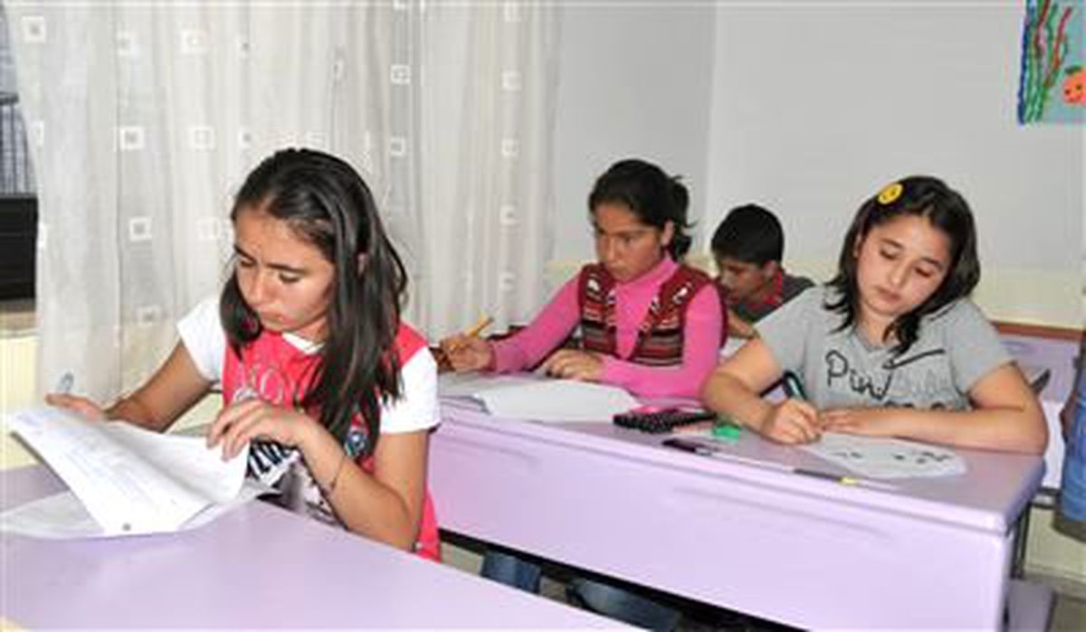 Bilgi Evi Öğrencilerinden Sbs\'de Üstün Başarı