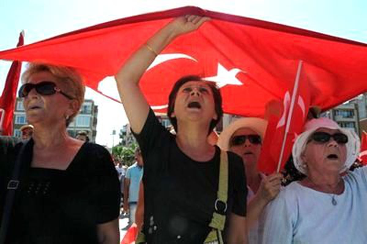 Çanakkale\' de Terör Lanetlendi