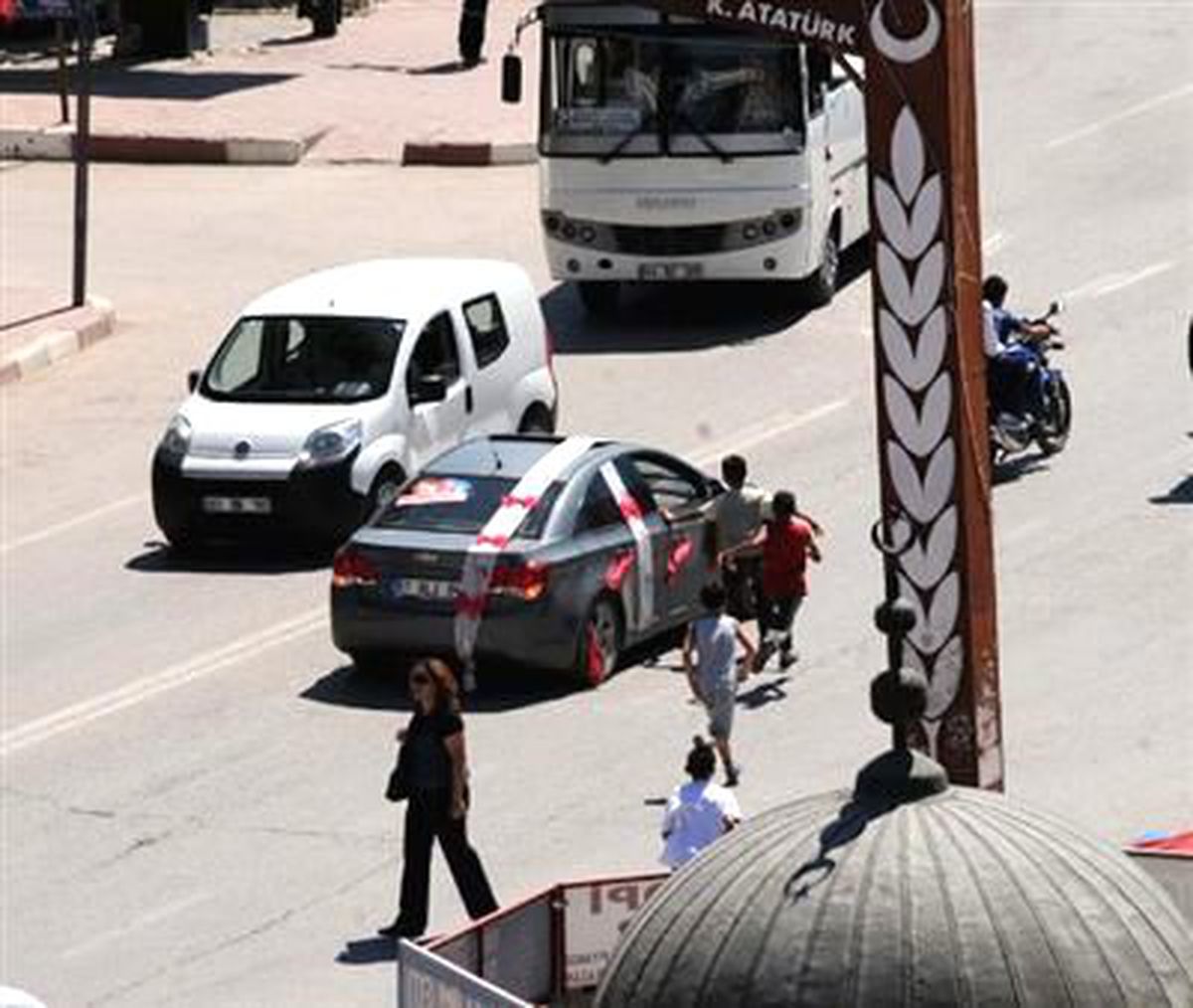 Çocukların Tehlikeli \'Bahşiş\' Oyunu