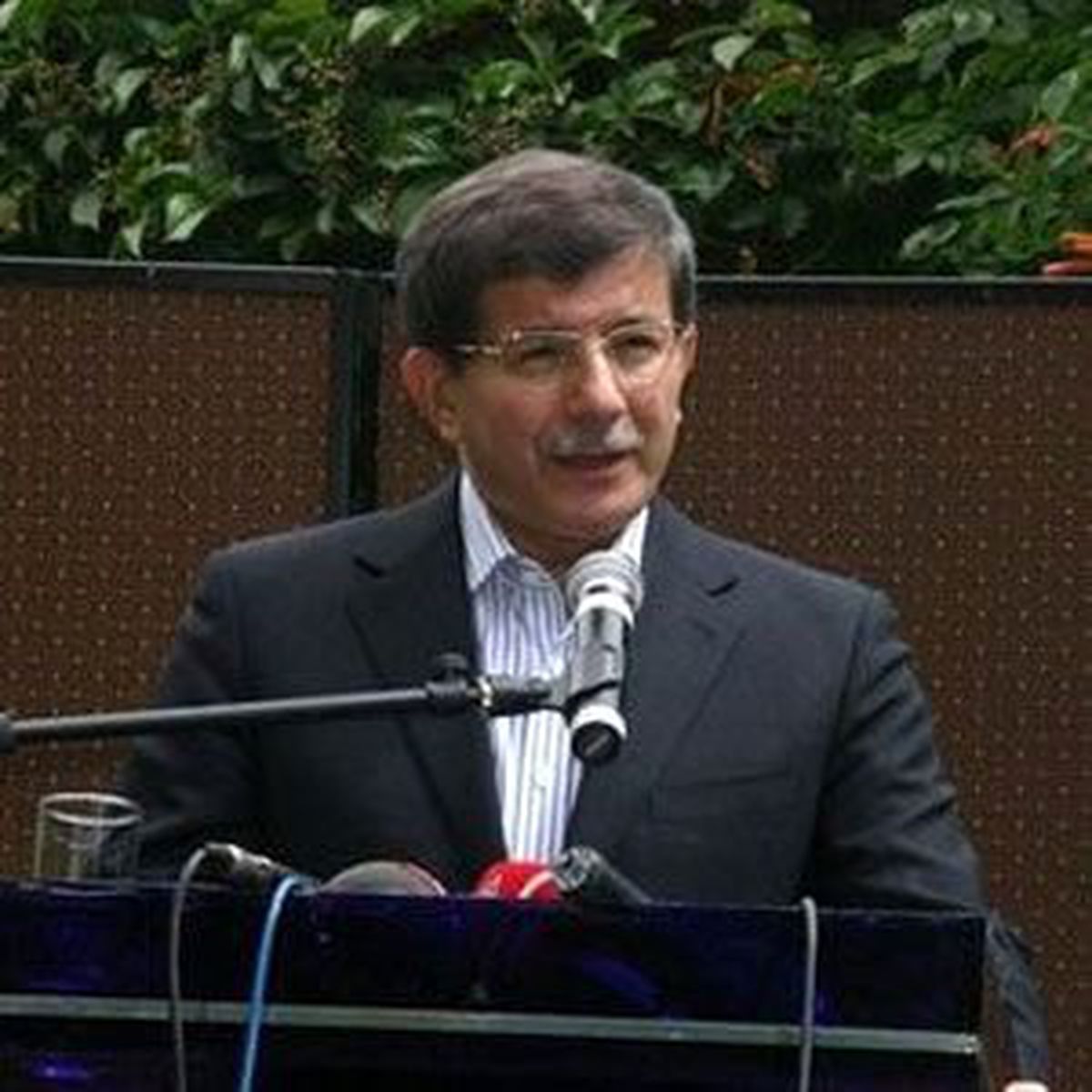 Davutoğlu: Esed\'e Ömür Biçmedim