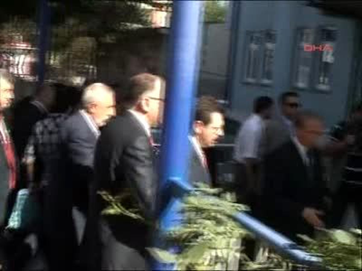 Gaziantep\'te Stk\'lar Olayın Yaşandığı Emniyet Müdürlüğünü ve Esnafı Ziyaret Etti