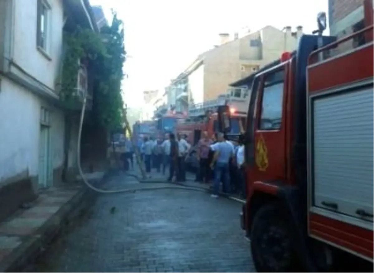 Hisarcık\'ta Ev Yangını