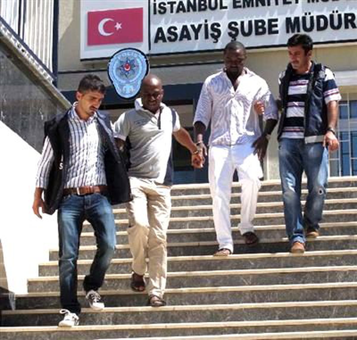 İş Adamını Solüsyonla Dolandırmak İstemişler