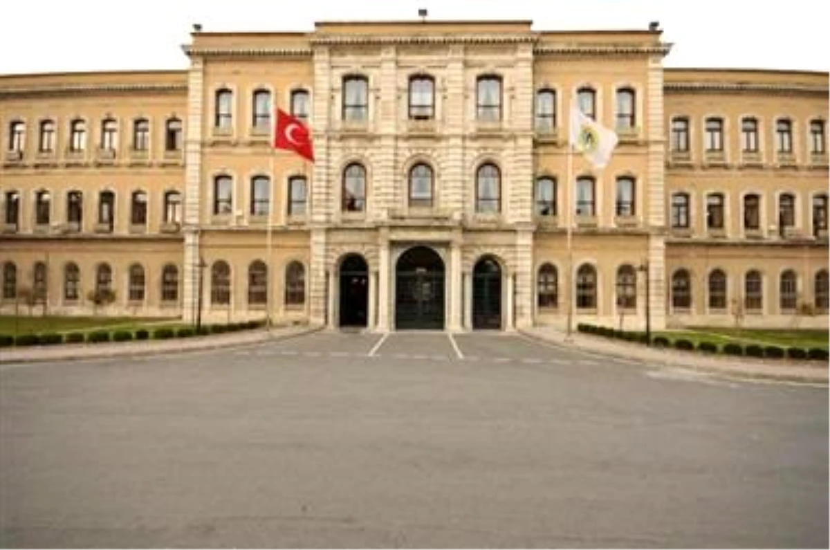 İstanbul Üniversitesi\'nin Tarihi Rektörlük Binası Restore Ediliyor