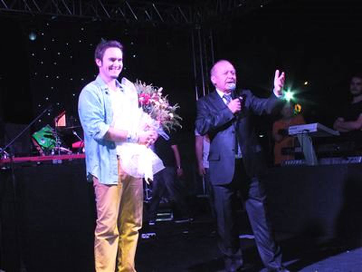 Mustafa Ceceli Ayçiçeği Festivalinde Coşturdu