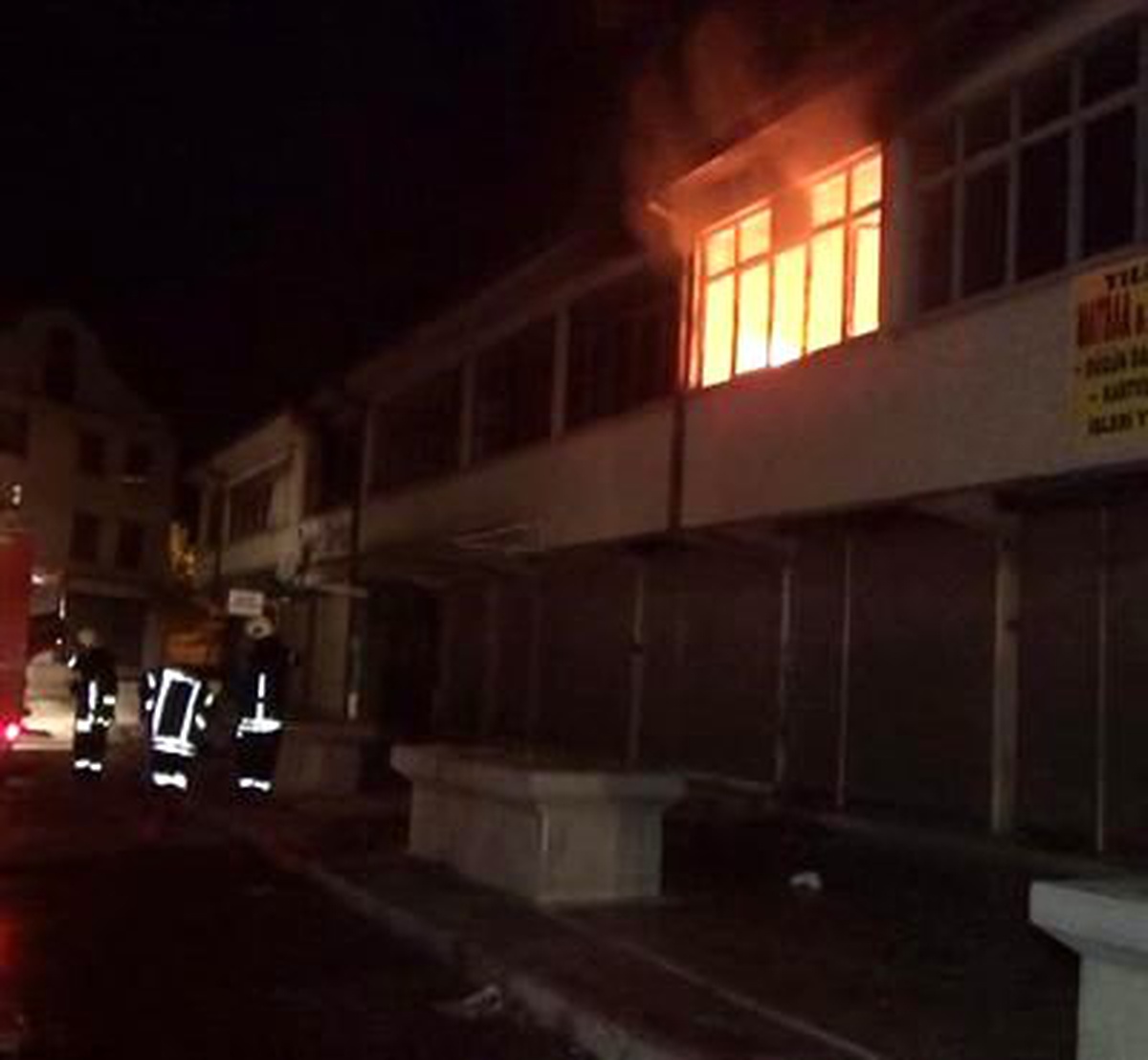 Piknik Tüpü Patladı, 5 İşyeri Zarar Gördü