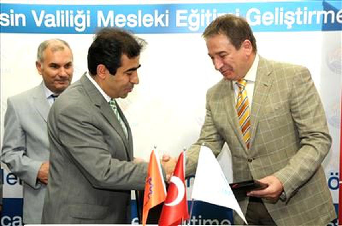 Şişecam Mersin\'de Okul Binası Yaptırıyor
