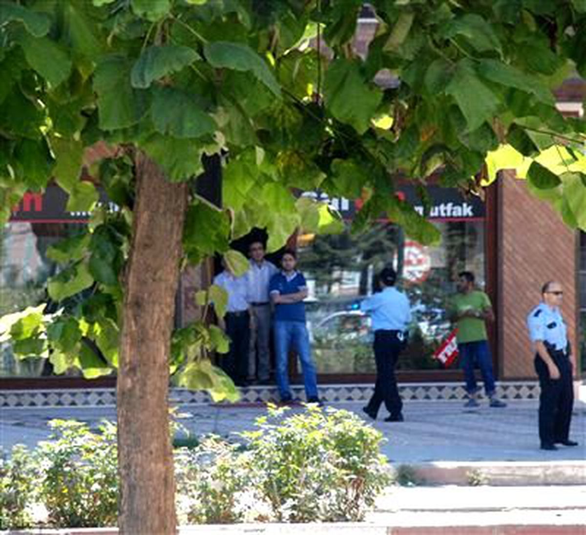 Tokat\'ta "Polis Yeleği" Alarmı