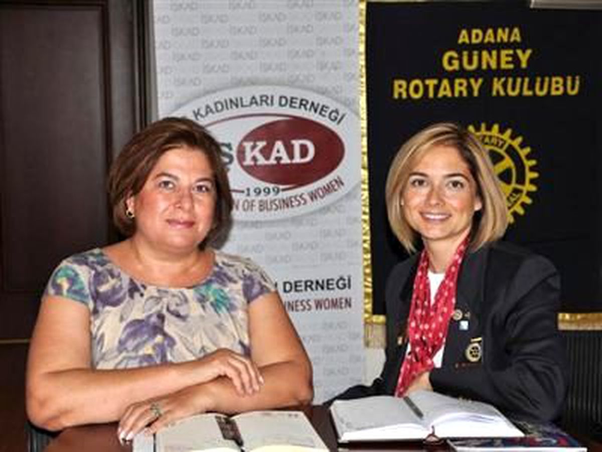 Adana\'da 30 Kadın Girişimci, 70\'er Bin Lira ile İş Kuracak
