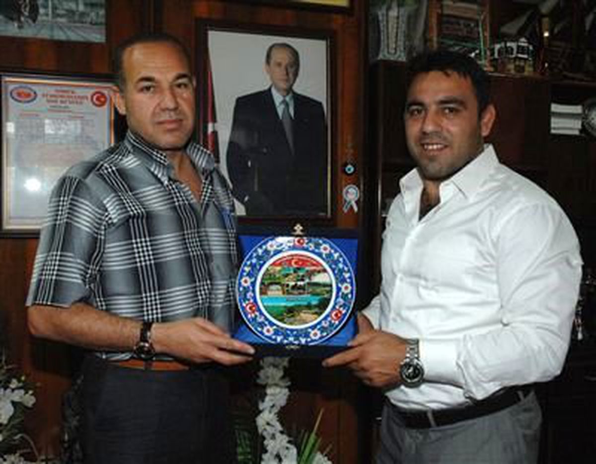 Asrın Güreşçisi Ceyhan\'da