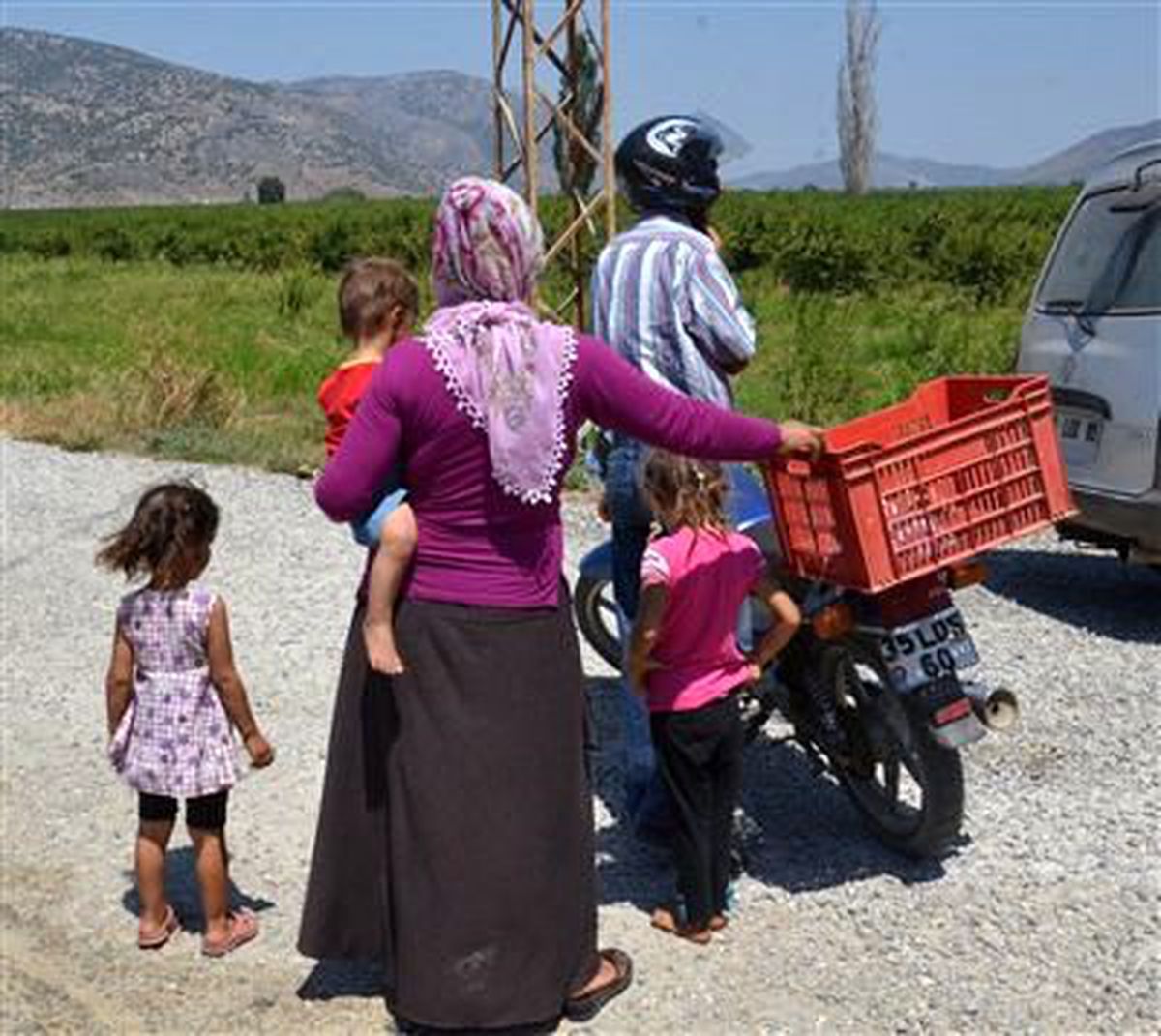 Beş Kişilik Aile Motosikletin Üzerinde