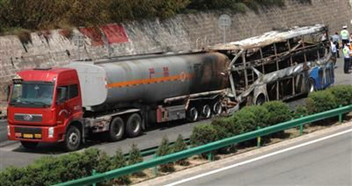 Çin\'de Trafik Faciası: En Az 28 Ölü
