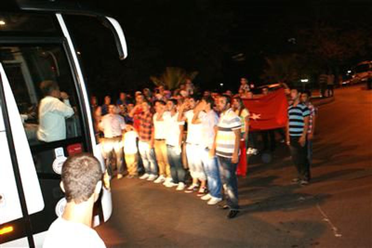 Ereğli\'de Asker Adaylarına Çoşkulu Uğurlama