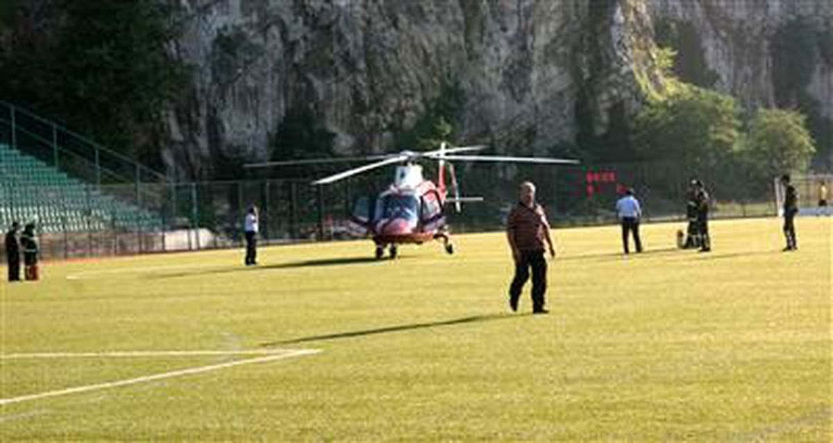 Hava Ambulansı Geldi, Maç Durduruldu
