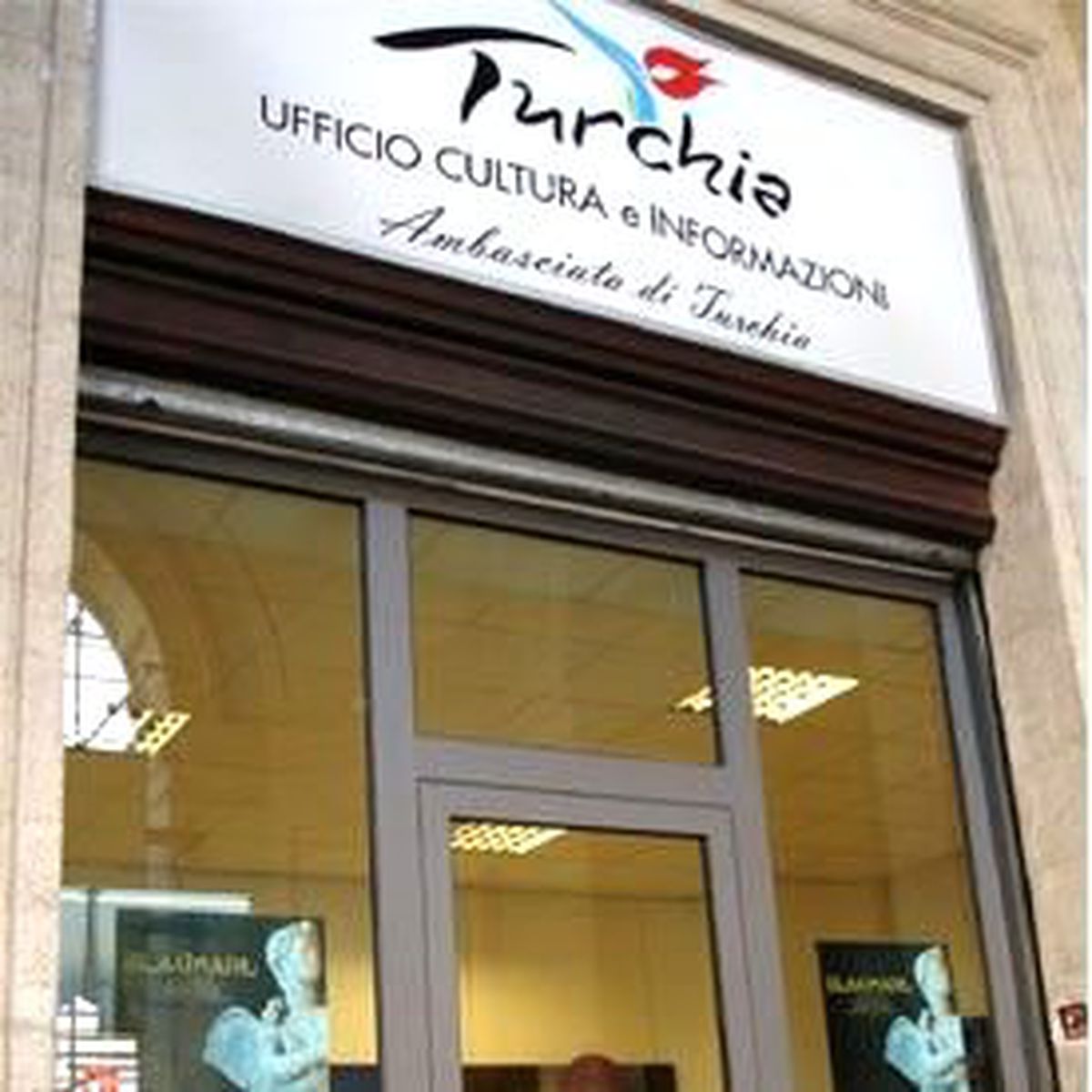 Marka Kent Akhisar, Roma\'da
