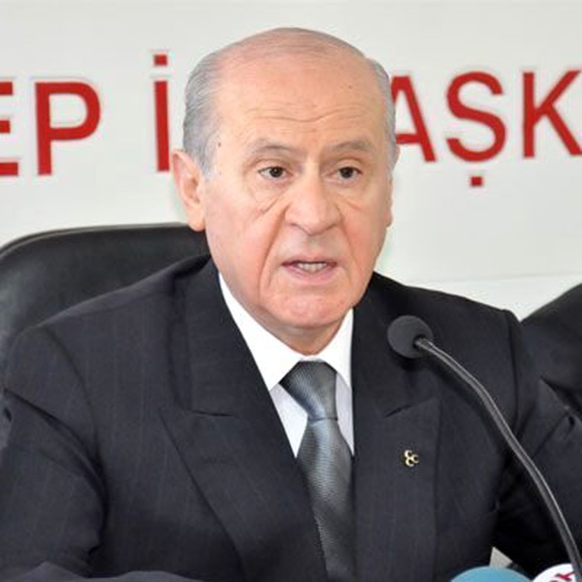 MHP\'den Dokunulmazlık Teklifi