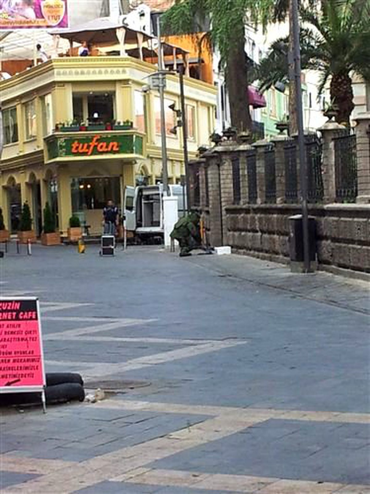 Trabzon\'da Şüpheli Paket ve Araç Paniği Sürüyor