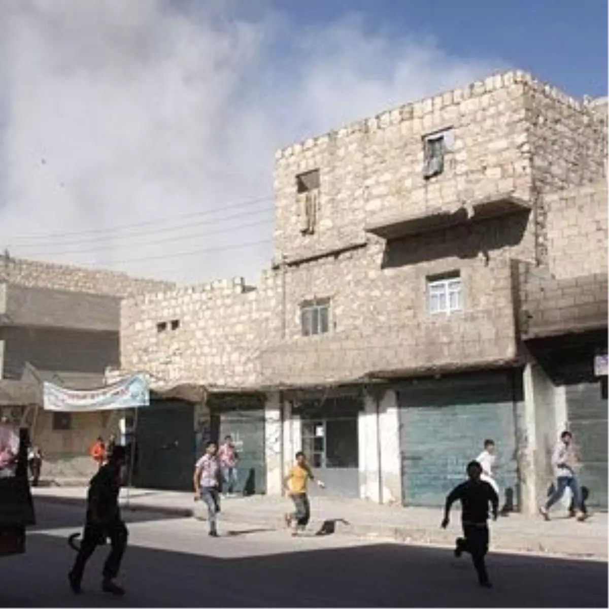 Halep\'te Türk Gazetecilere Bomba Yağdı